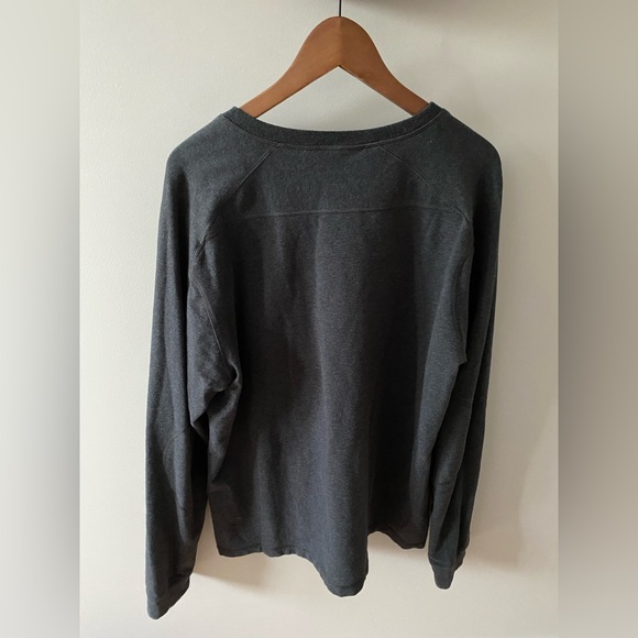 Lululemon Grey Henley (L) - Picture 2 of 4
